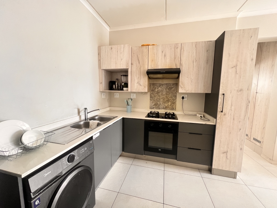 2 Bedroom Property for Sale in Erand Gardens Gauteng