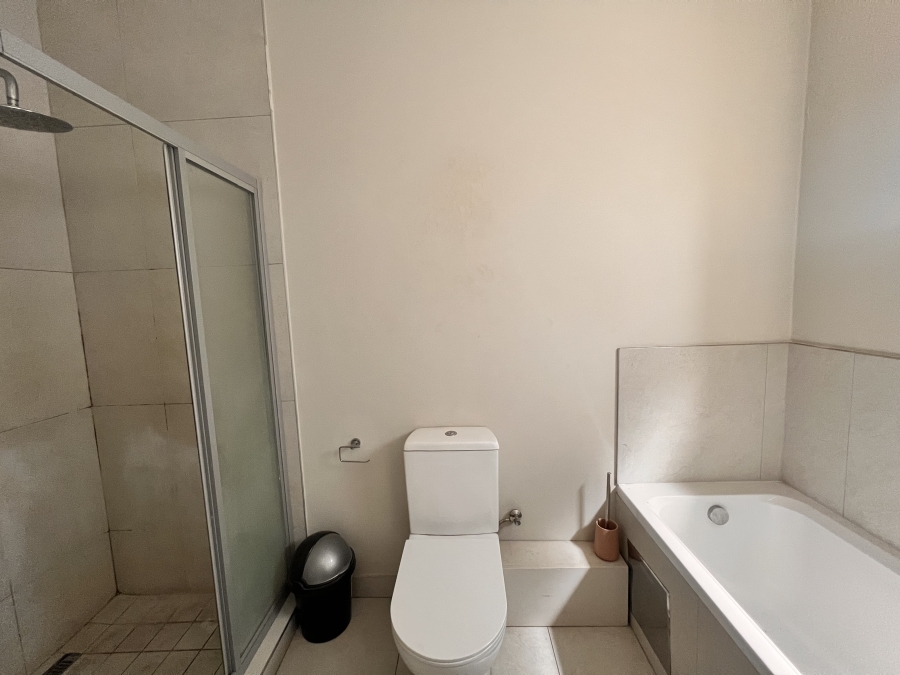 2 Bedroom Property for Sale in Erand Gardens Gauteng