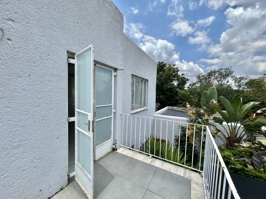 To Let 4 Bedroom Property for Rent in Vorna Valley Gauteng