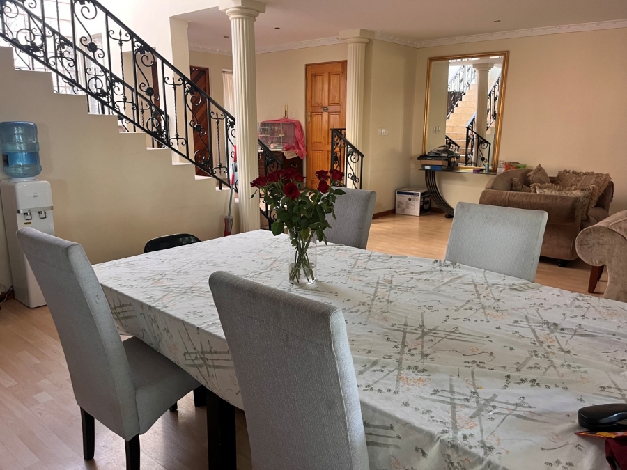 4 Bedroom Property for Sale in Glenhazel Gauteng