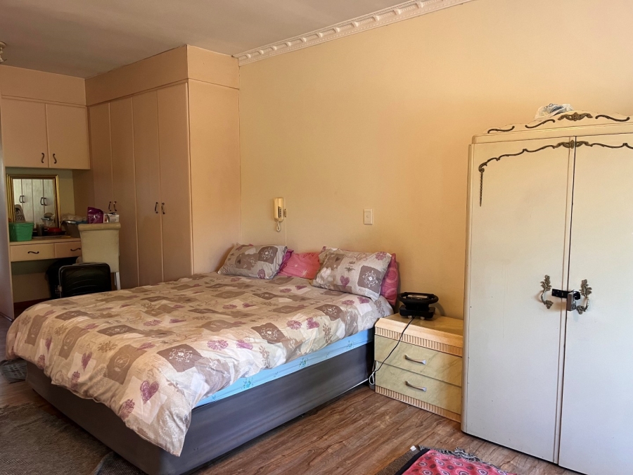 4 Bedroom Property for Sale in Glenhazel Gauteng
