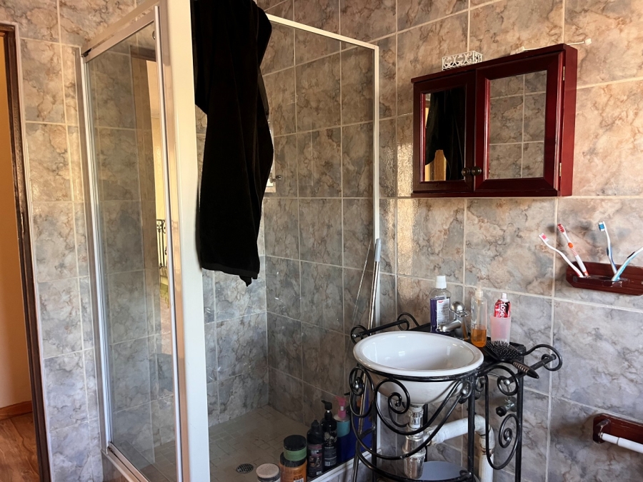 4 Bedroom Property for Sale in Glenhazel Gauteng