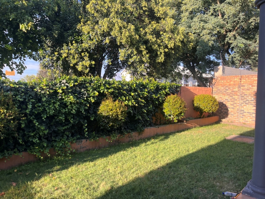 4 Bedroom Property for Sale in Glenhazel Gauteng