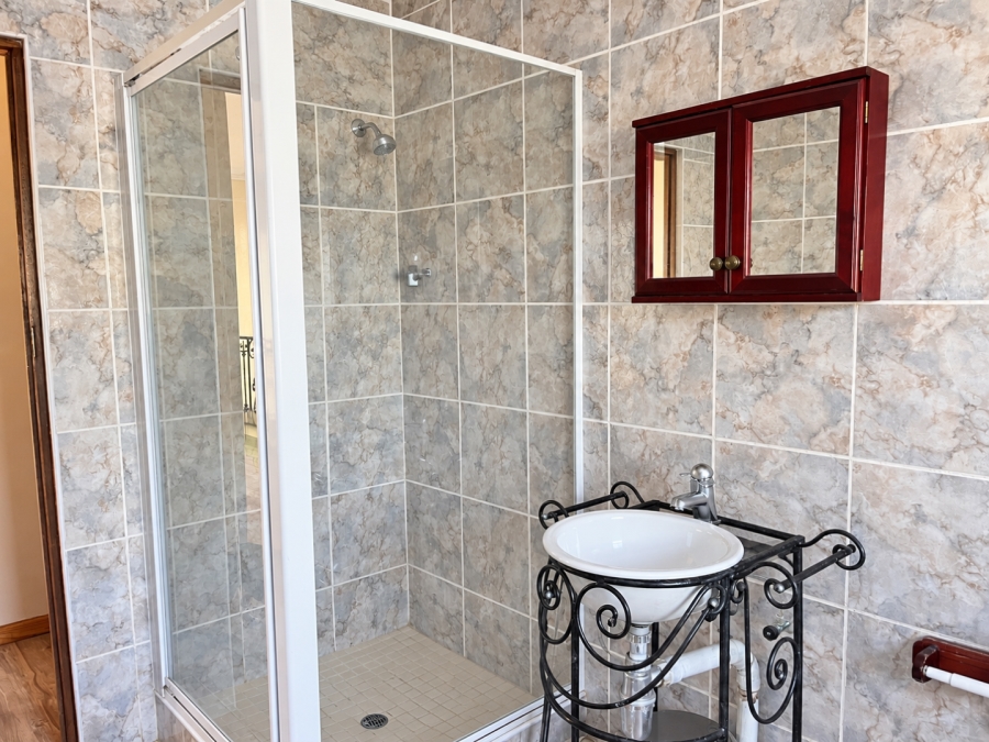 4 Bedroom Property for Sale in Glenhazel Gauteng