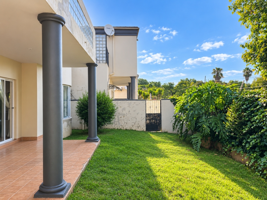 4 Bedroom Property for Sale in Glenhazel Gauteng