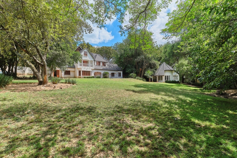 6 Bedroom Property for Sale in Woodmead Gauteng