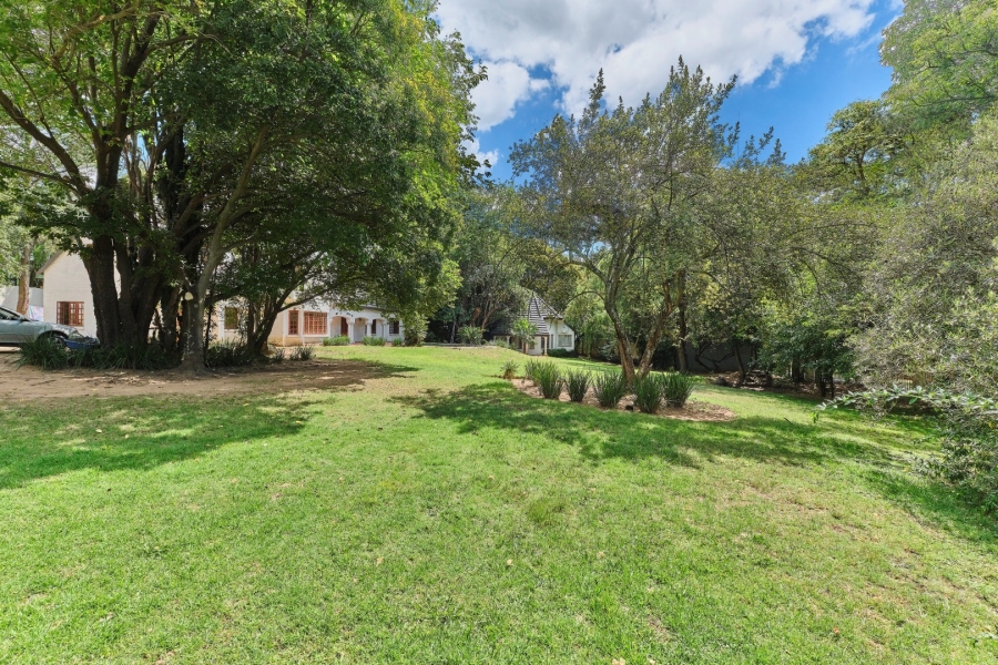 6 Bedroom Property for Sale in Woodmead Gauteng