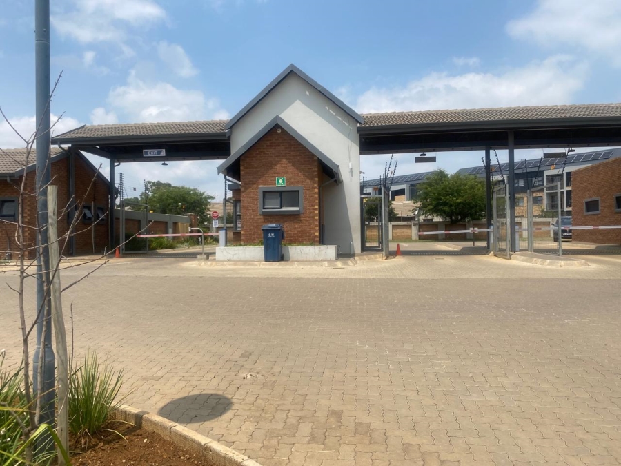 To Let 3 Bedroom Property for Rent in Equestria Gauteng