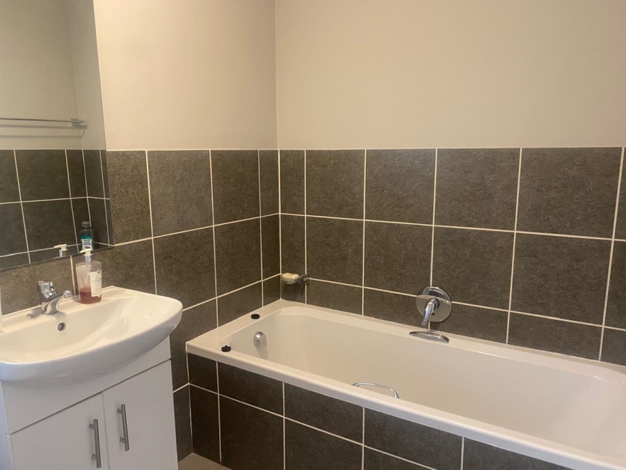 To Let 3 Bedroom Property for Rent in Equestria Gauteng