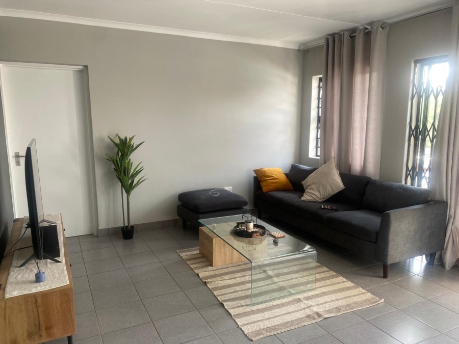 To Let 3 Bedroom Property for Rent in Equestria Gauteng