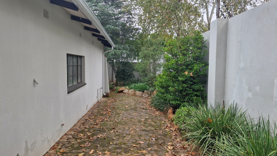 3 Bedroom Property for Sale in Greenside Gauteng
