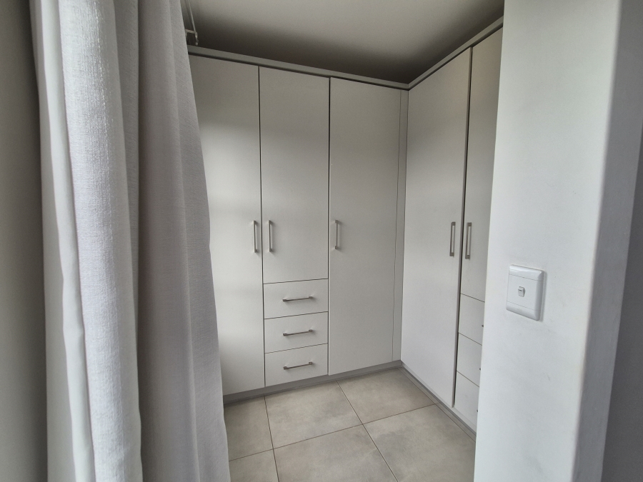 To Let 3 Bedroom Property for Rent in Pinehaven Gauteng