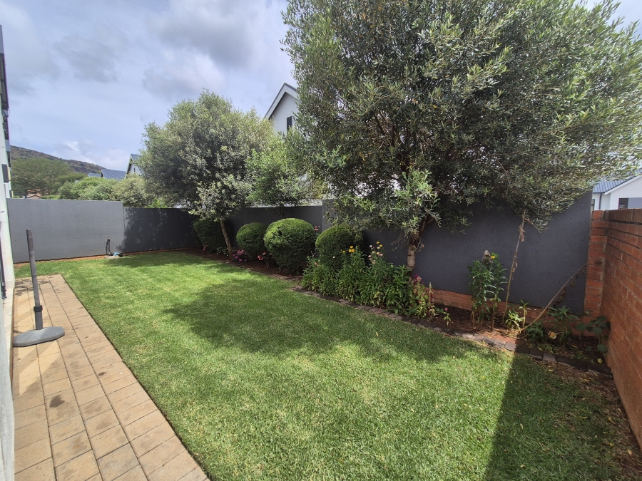 To Let 3 Bedroom Property for Rent in Pinehaven Gauteng