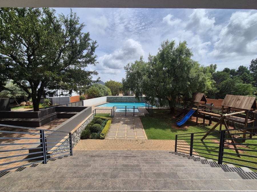 To Let 3 Bedroom Property for Rent in Pinehaven Gauteng
