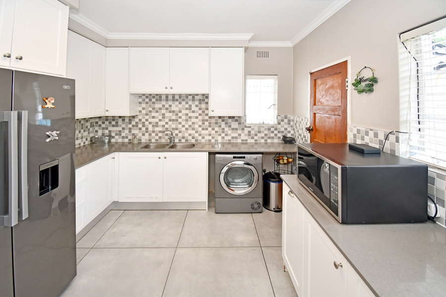 3 Bedroom Property for Sale in Parkmore Gauteng