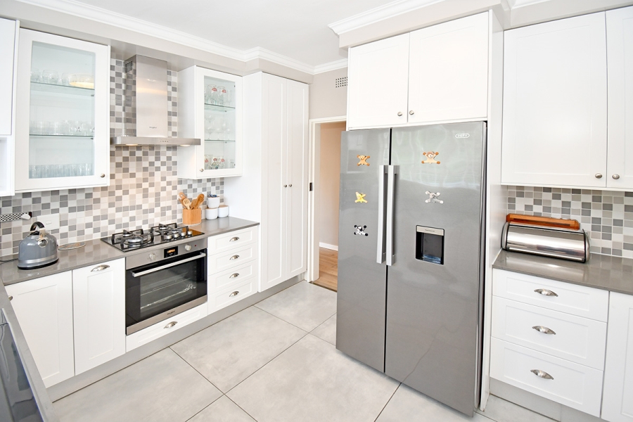 3 Bedroom Property for Sale in Parkmore Gauteng