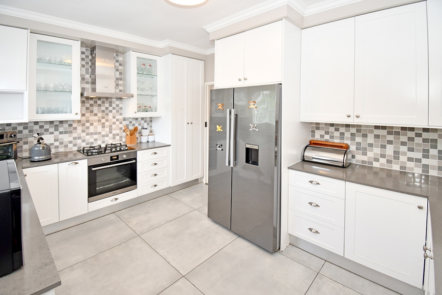 3 Bedroom Property for Sale in Parkmore Gauteng