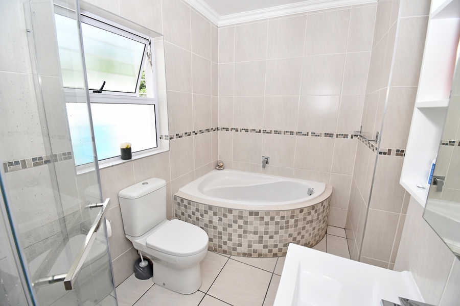 3 Bedroom Property for Sale in Parkmore Gauteng