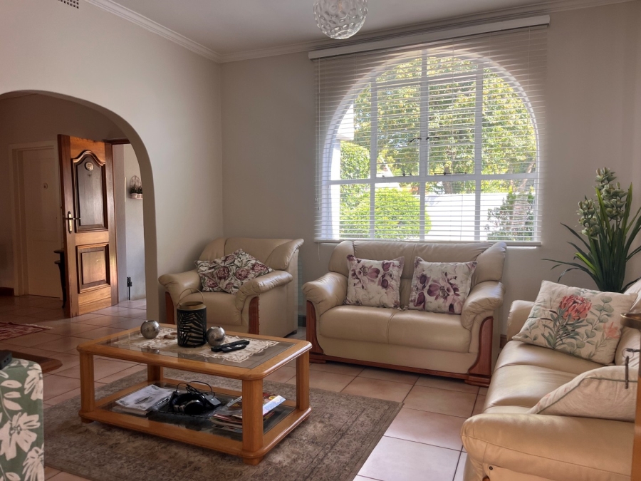 5 Bedroom Property for Sale in Highlands North Gauteng