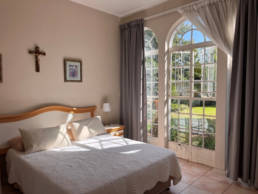 5 Bedroom Property for Sale in Highlands North Gauteng