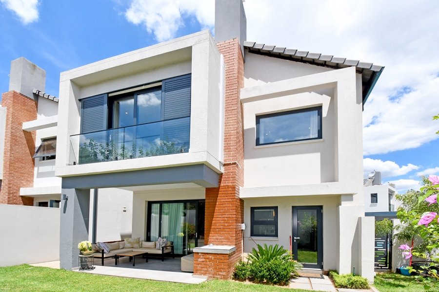 To Let 3 Bedroom Property for Rent in Bryanston Gauteng