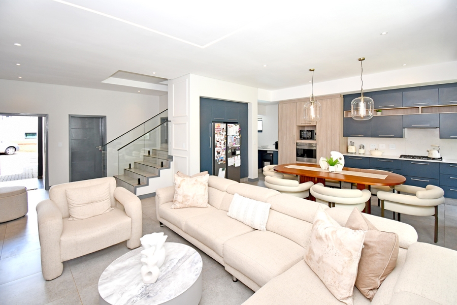 To Let 3 Bedroom Property for Rent in Bryanston Gauteng