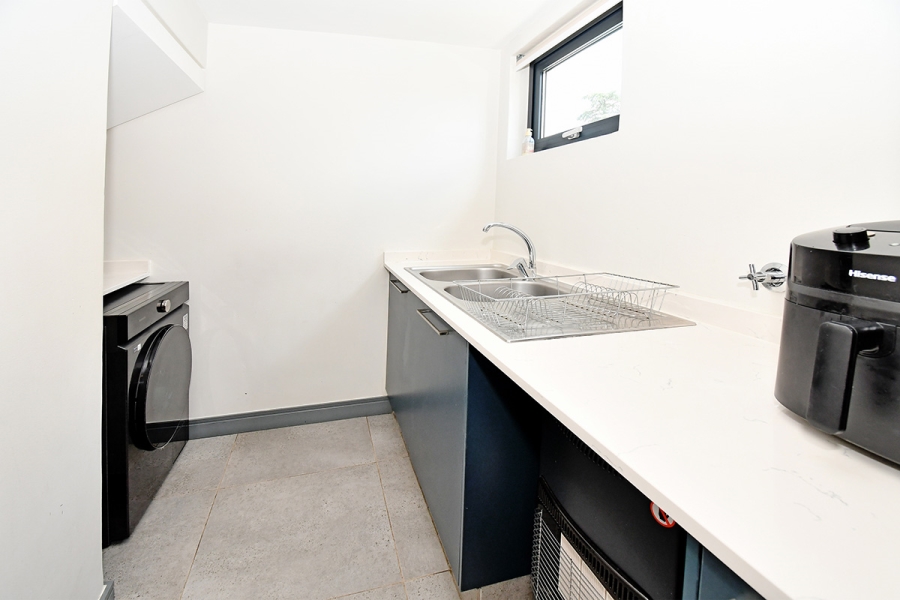 To Let 3 Bedroom Property for Rent in Bryanston Gauteng