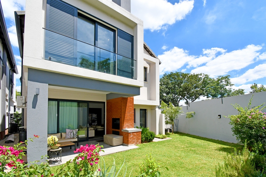 To Let 3 Bedroom Property for Rent in Bryanston Gauteng