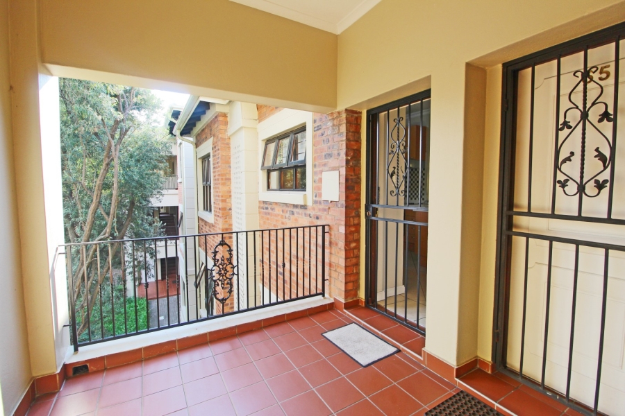 2 Bedroom Property for Sale in Bryanston Gauteng
