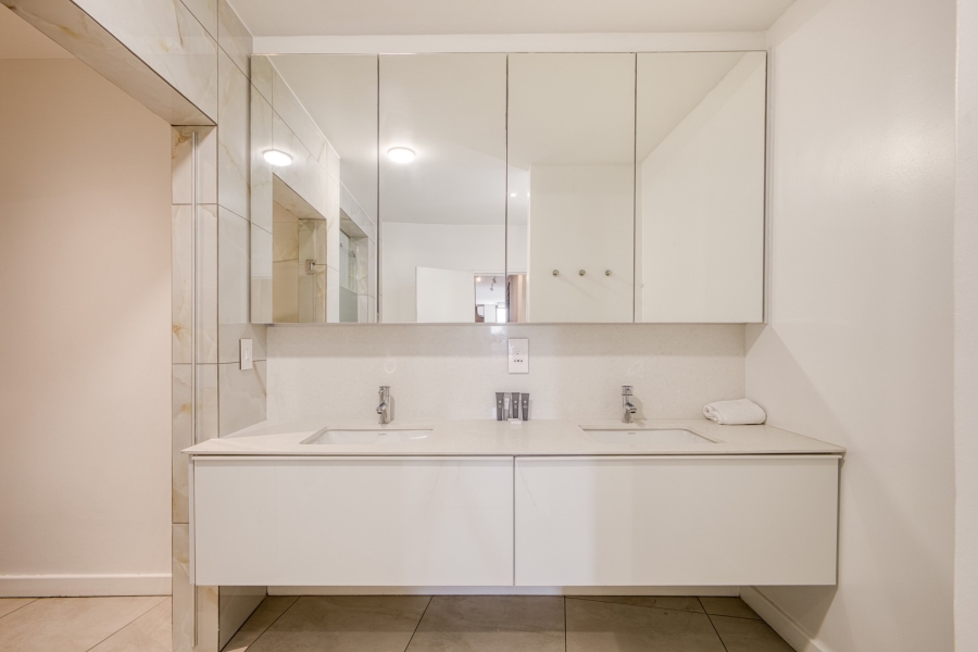 To Let 3 Bedroom Property for Rent in Benmore Gardens Gauteng