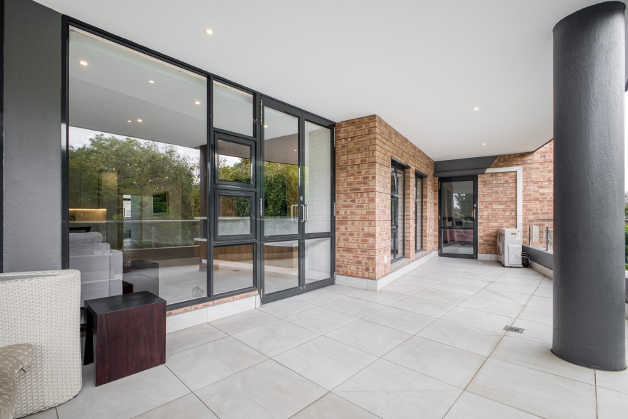 To Let 3 Bedroom Property for Rent in Benmore Gardens Gauteng