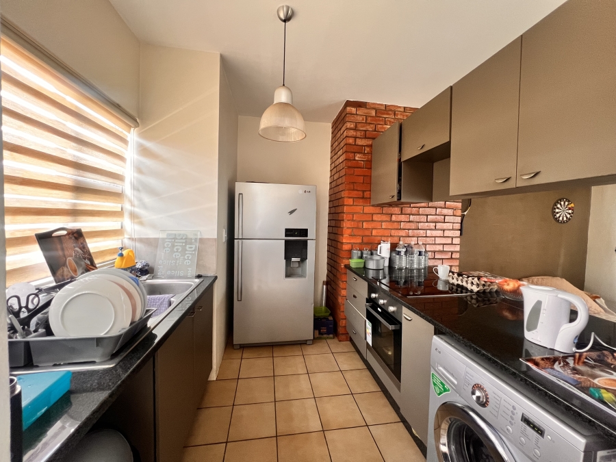 2 Bedroom Property for Sale in Midridge Park Gauteng