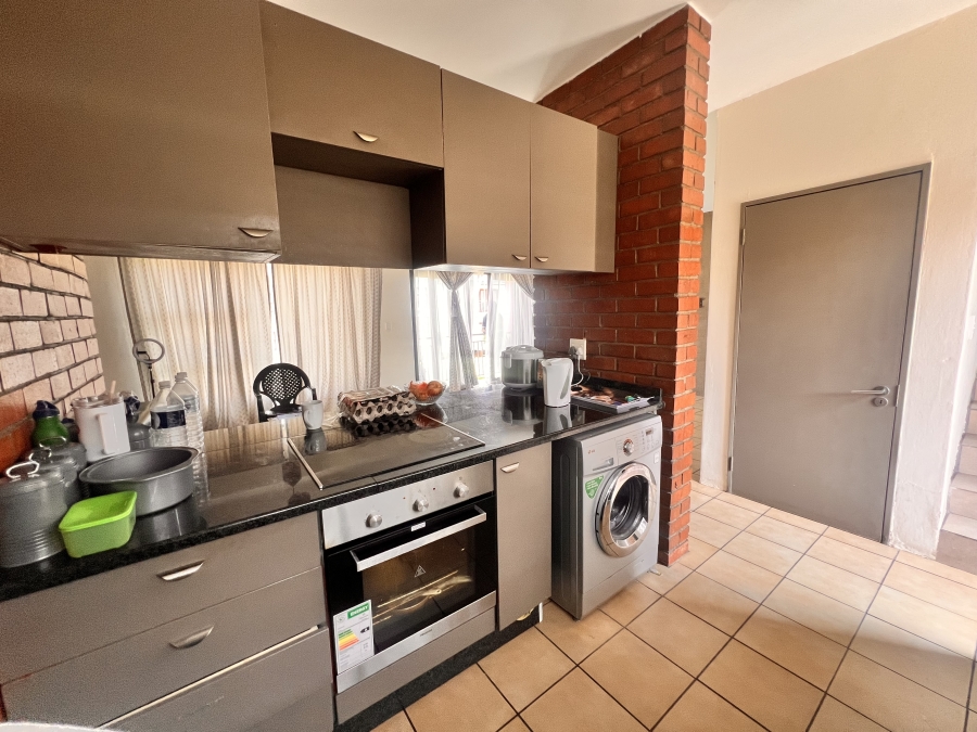 2 Bedroom Property for Sale in Midridge Park Gauteng