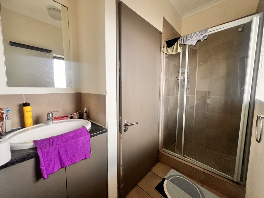 2 Bedroom Property for Sale in Midridge Park Gauteng