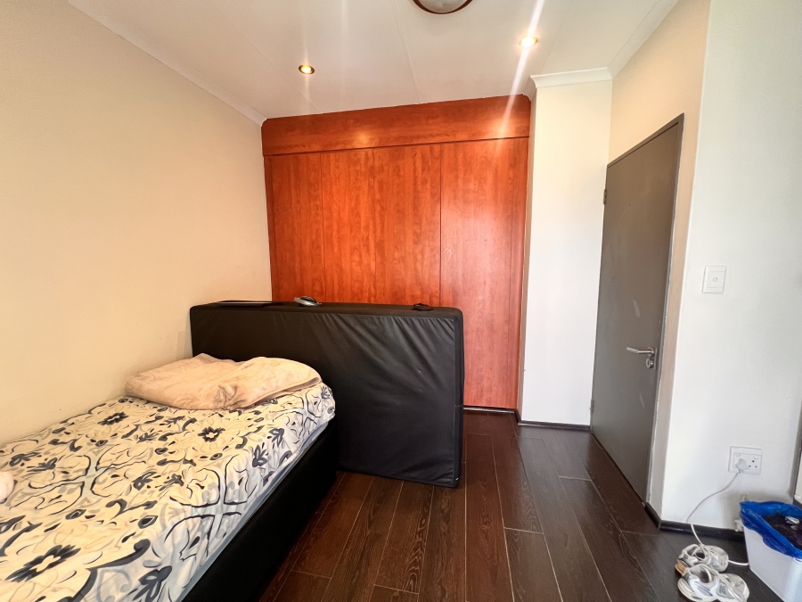 2 Bedroom Property for Sale in Midridge Park Gauteng