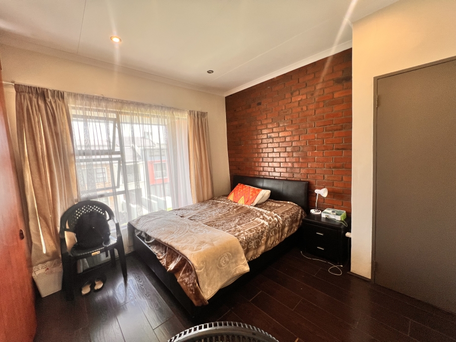 2 Bedroom Property for Sale in Midridge Park Gauteng