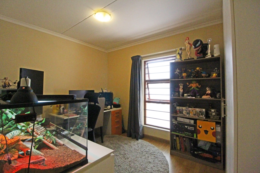 2 Bedroom Property for Sale in Bryanston Gauteng