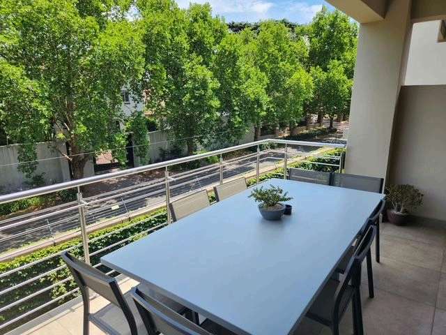 To Let 2 Bedroom Property for Rent in Saxonwold Gauteng