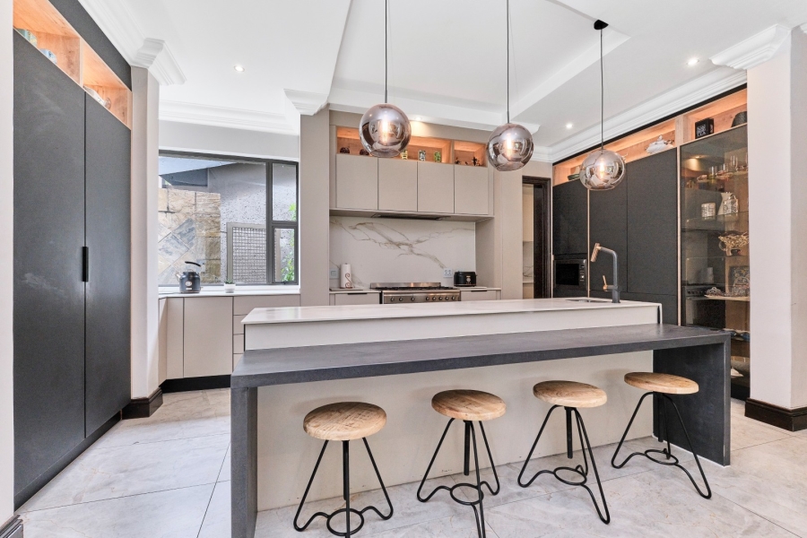 4 Bedroom Property for Sale in Woodmead Gauteng