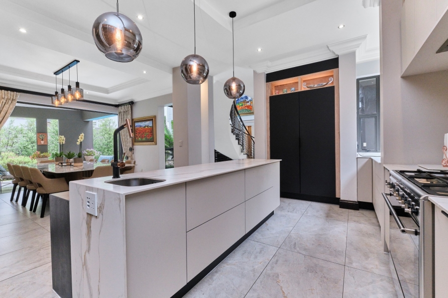 4 Bedroom Property for Sale in Woodmead Gauteng