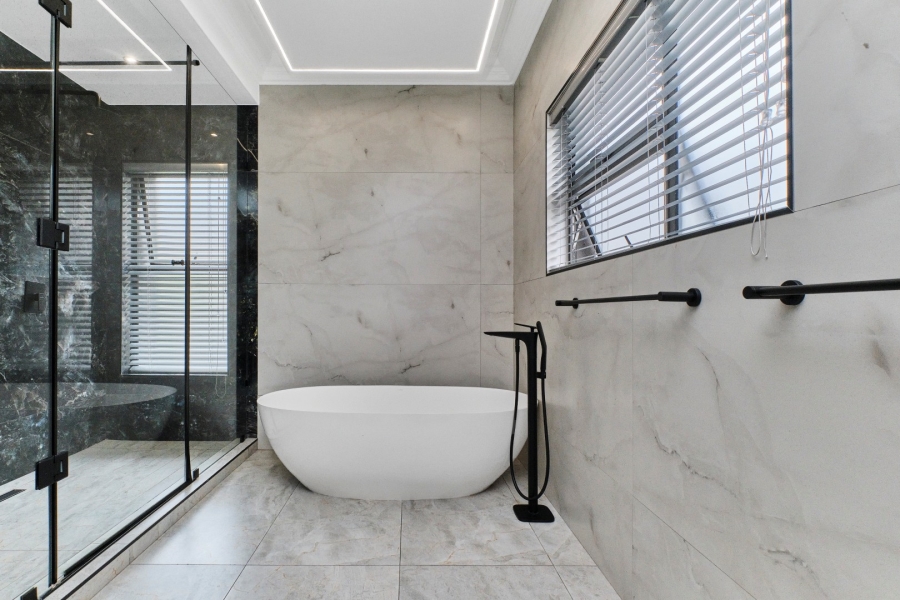 4 Bedroom Property for Sale in Woodmead Gauteng