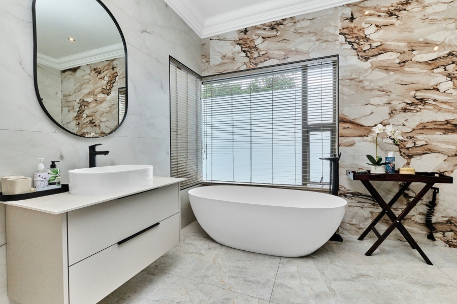 4 Bedroom Property for Sale in Woodmead Gauteng