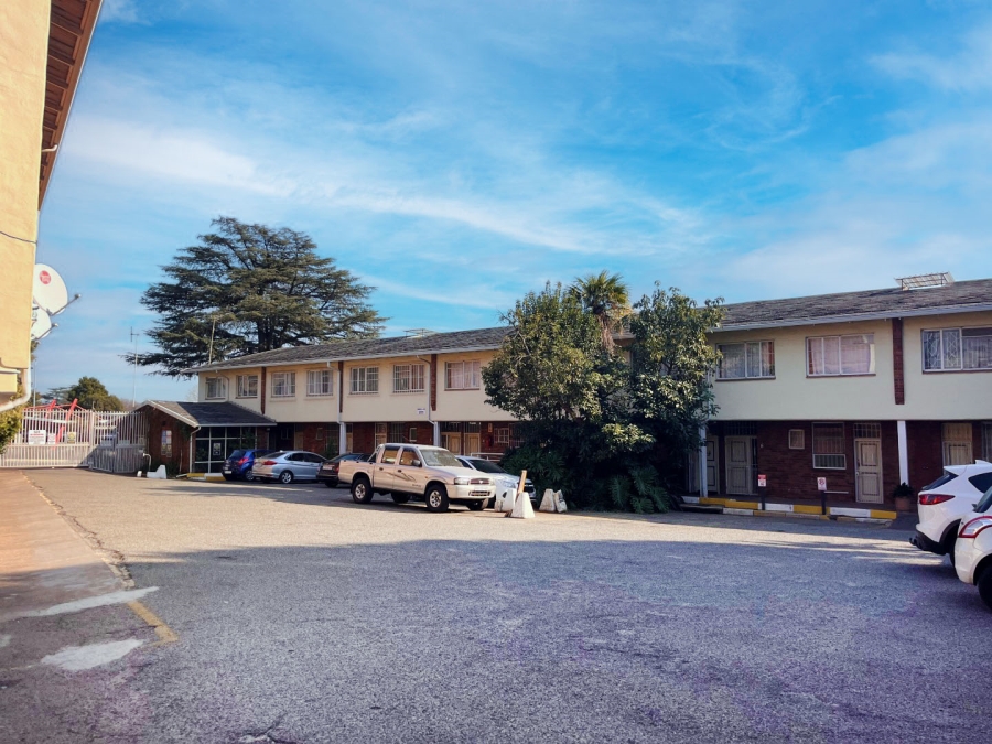 3 Bedroom Property for Sale in Highlands North Gauteng