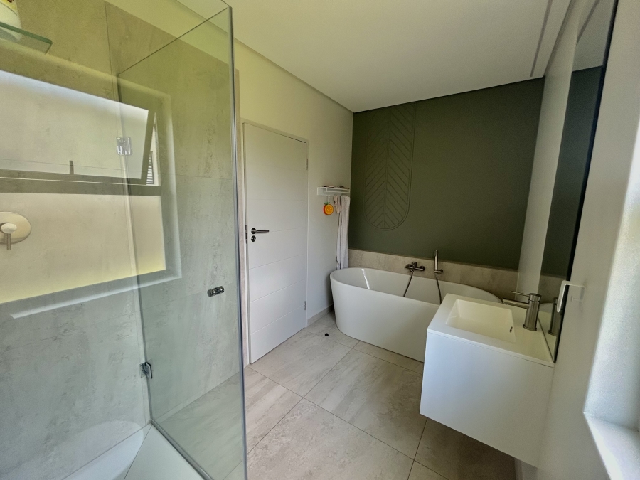 To Let 3 Bedroom Property for Rent in Blue Hills Gauteng