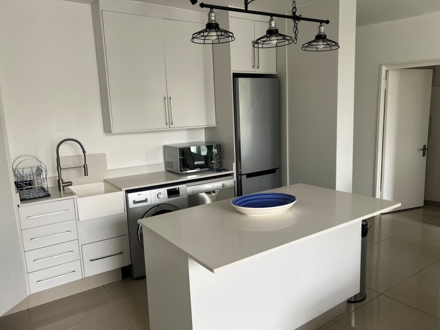 To Let 2 Bedroom Property for Rent in Sandhurst Gauteng