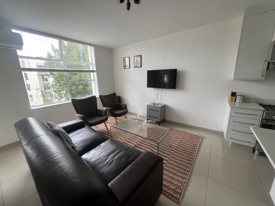 To Let 2 Bedroom Property for Rent in Sandhurst Gauteng