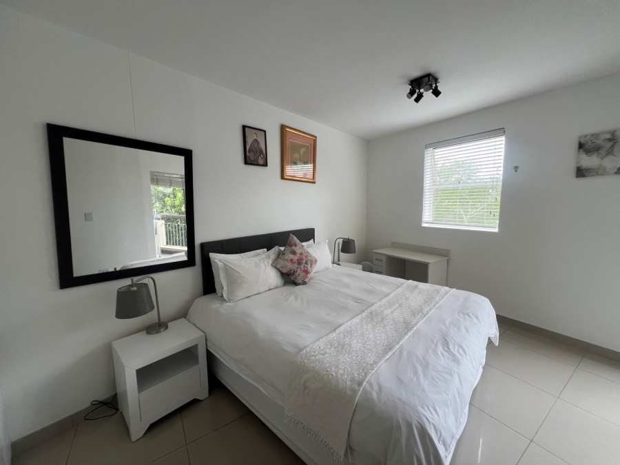 To Let 2 Bedroom Property for Rent in Sandhurst Gauteng