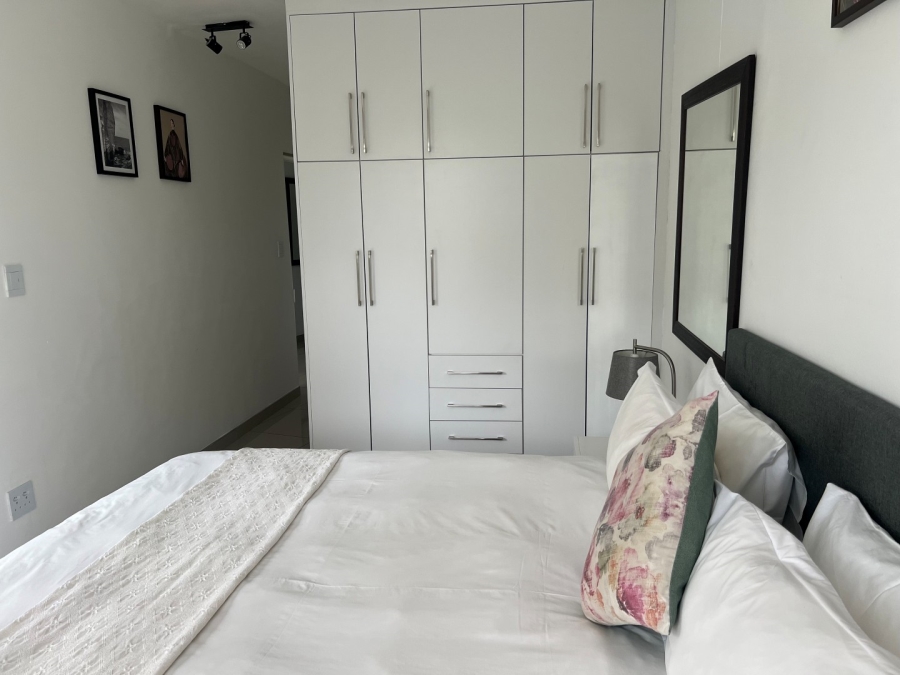 To Let 2 Bedroom Property for Rent in Sandhurst Gauteng