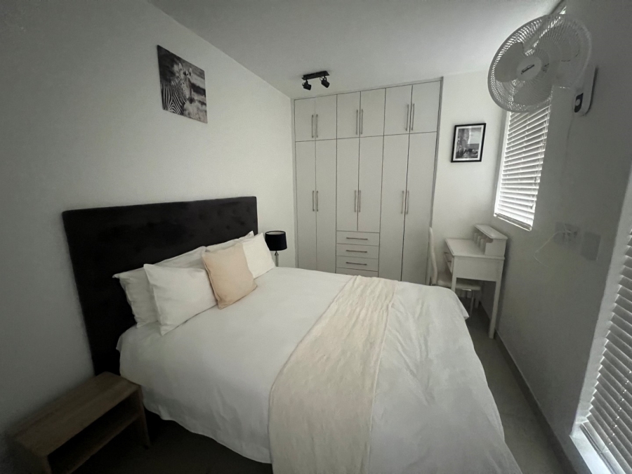 To Let 2 Bedroom Property for Rent in Sandhurst Gauteng