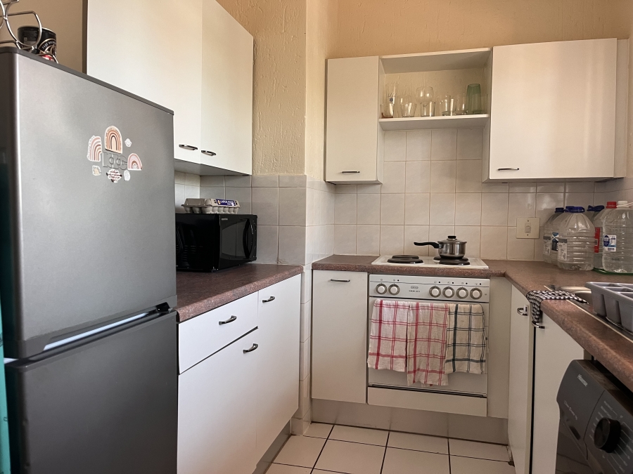 To Let 2 Bedroom Property for Rent in Glensan Gauteng